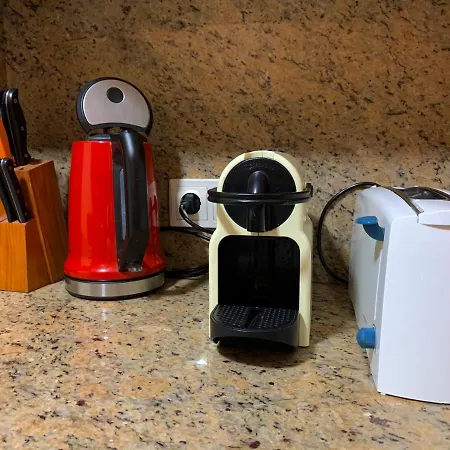 Bright & Spacious 2br In Fenals With Pool View יורט דה מאר