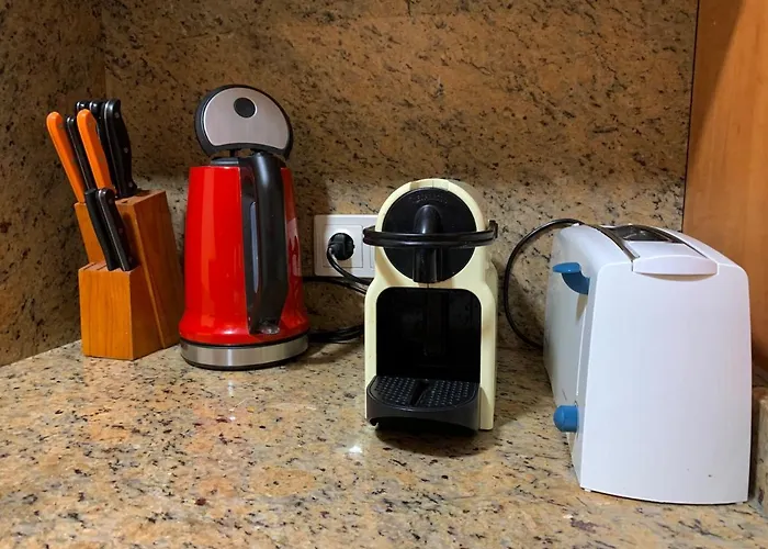 Bright & Spacious 2br In Fenals With Pool View יורט דה מאר