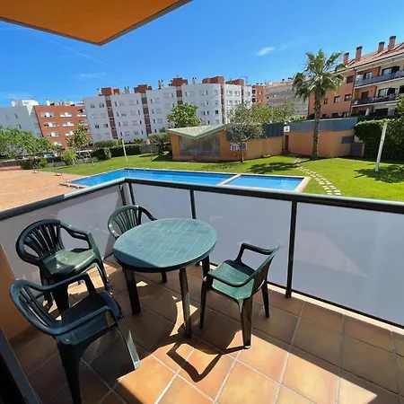 شقة Cozy & Bright 2Br With Balcony, Pool & Garden View- Fenals