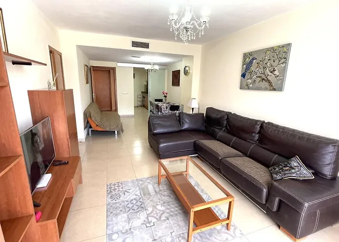Cozy & Bright 2Br With Balcony, Pool & Garden View- Fenals يوريت دي مار
