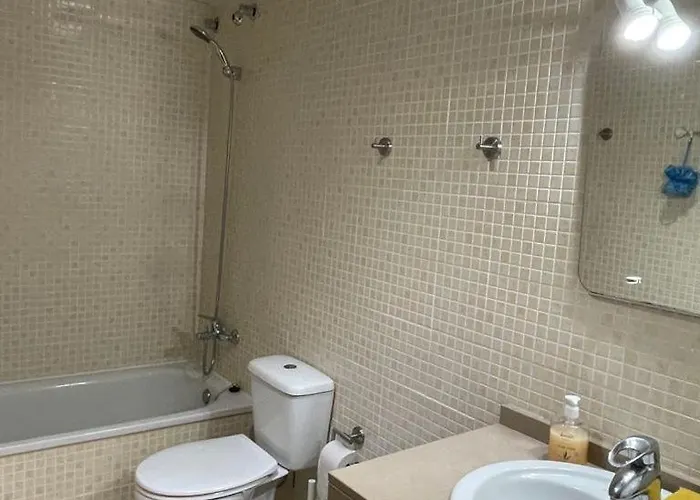 شقة Cozy & Bright 2Br With Balcony, Pool & Garden View- Fenals يوريت دي مار